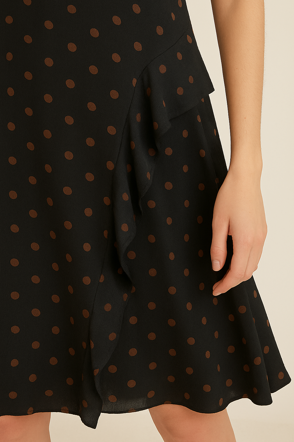 Vestido com alça babado