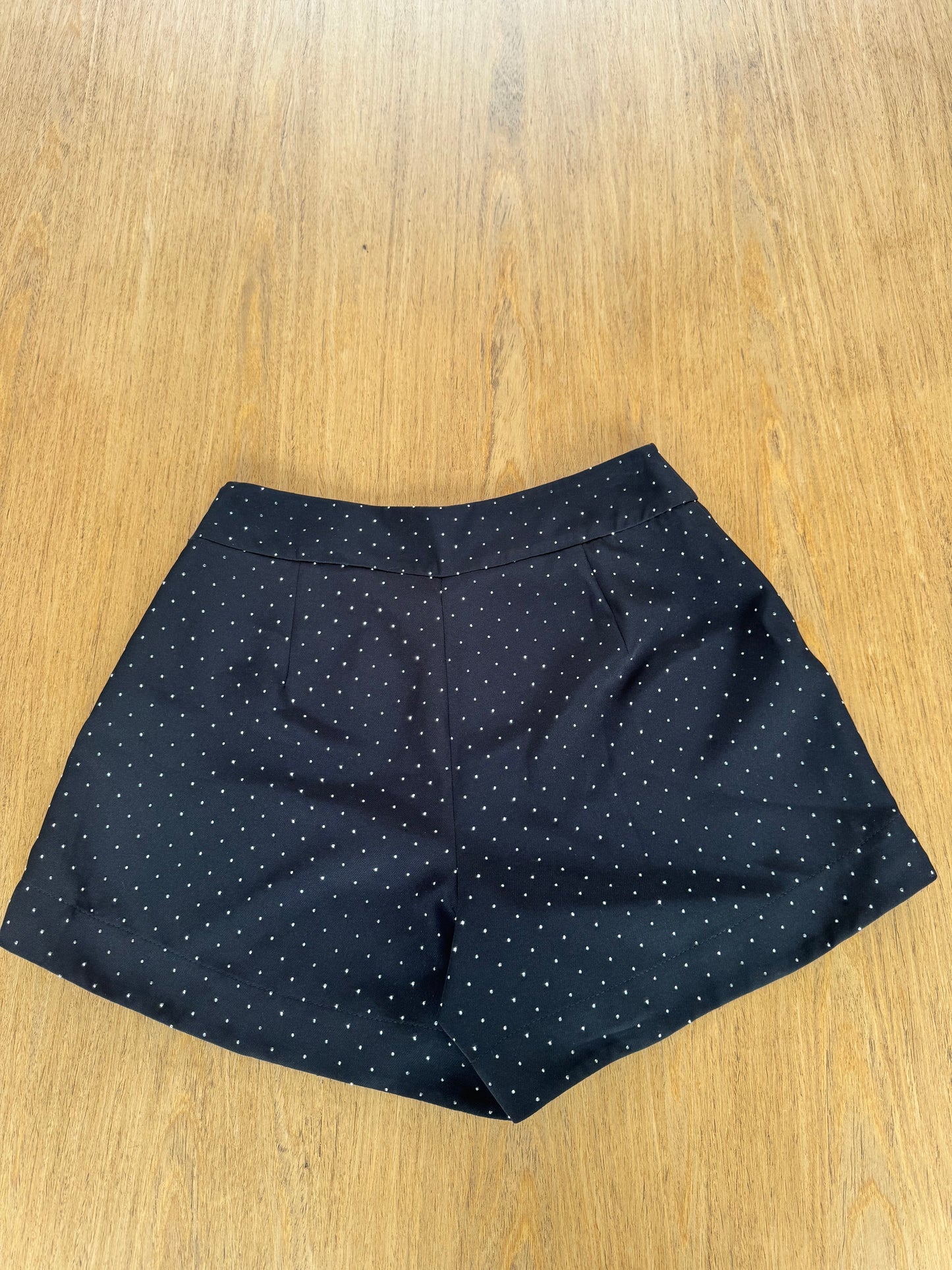 Short Com Detalhes De Brilho